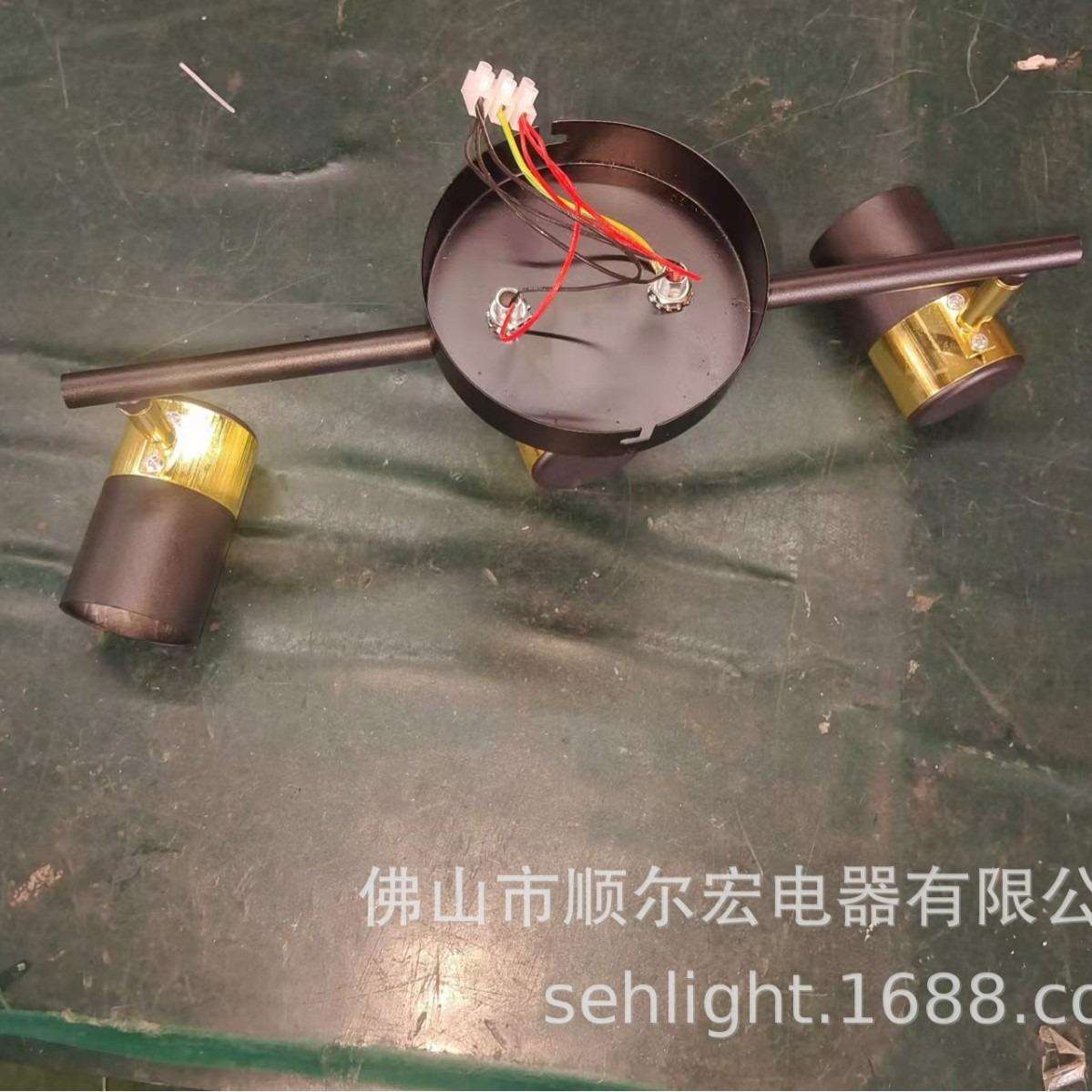 厂家供应金属多头圆管套件5头GU10电镀灯架三节配件万向可调射灯