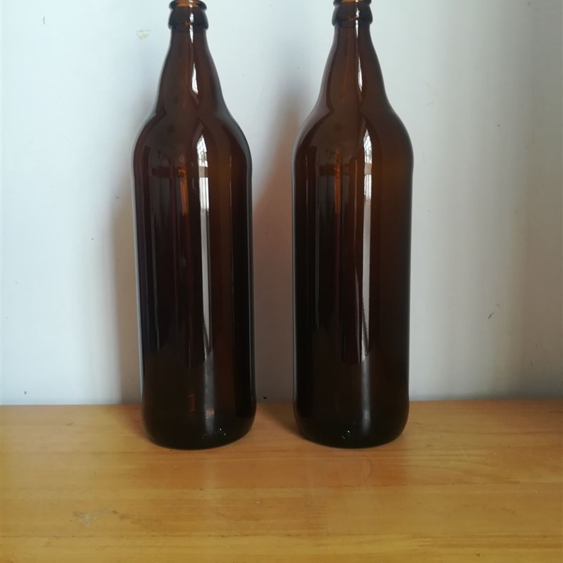 成箱啤售.新款1000毫升棕色玻璃瓶出酒瓶.空瓶汽水瓶酒料瓶红饮瓶