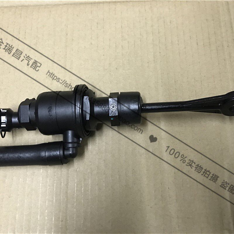 适亚现代瑞纳瑞奕朗动起泵K2K3S福瑞迪离合器总用离合器主缸泵头