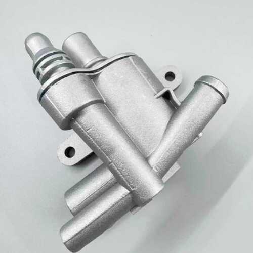 LR181892 LR093489 JDE38626 JDE41599冷却液分离器水管接头座