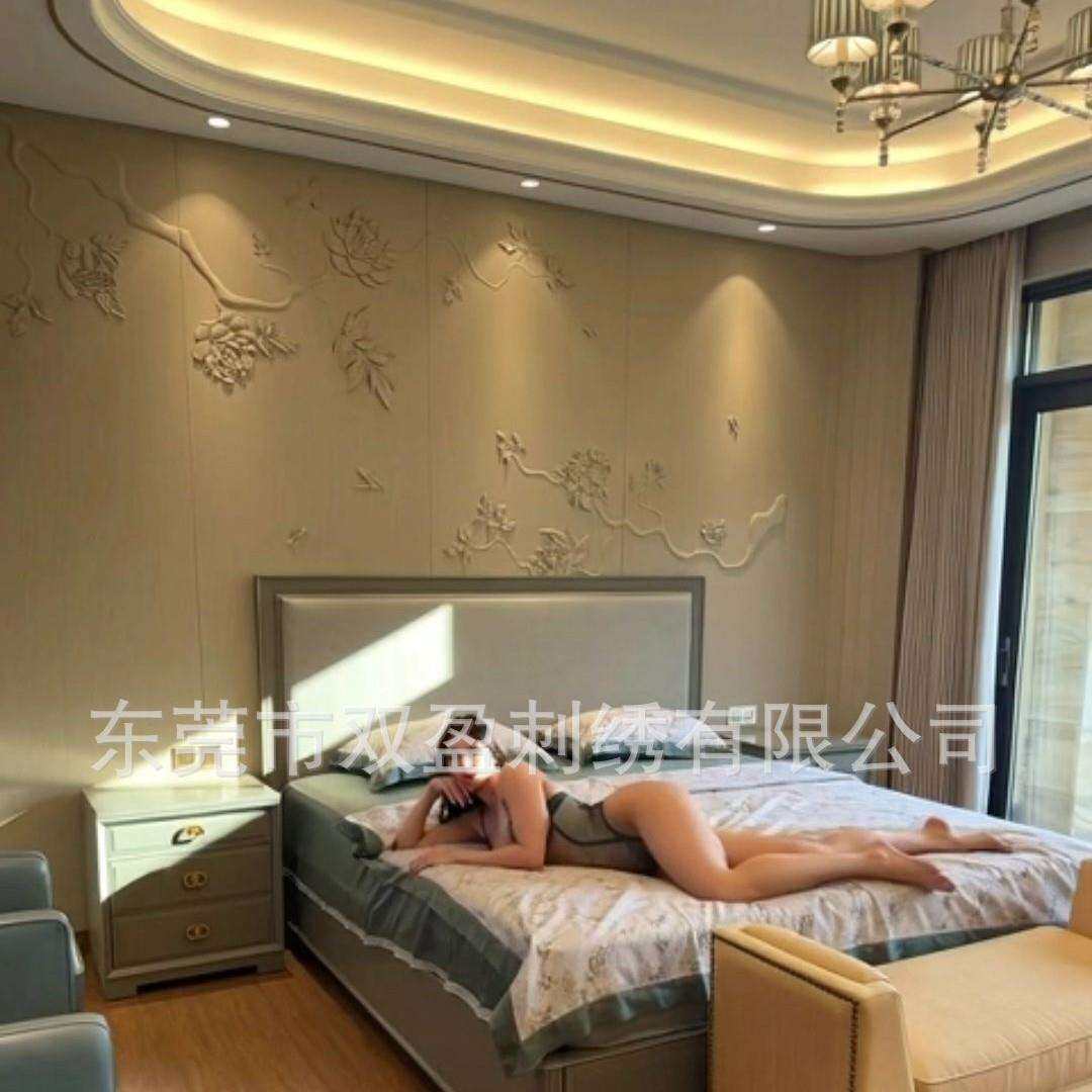 刺绣异形皮雕背景墙 文艺产业园背景画 透光精雕软包手工割花道具
