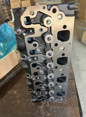 404D 404C-22缸盖总成