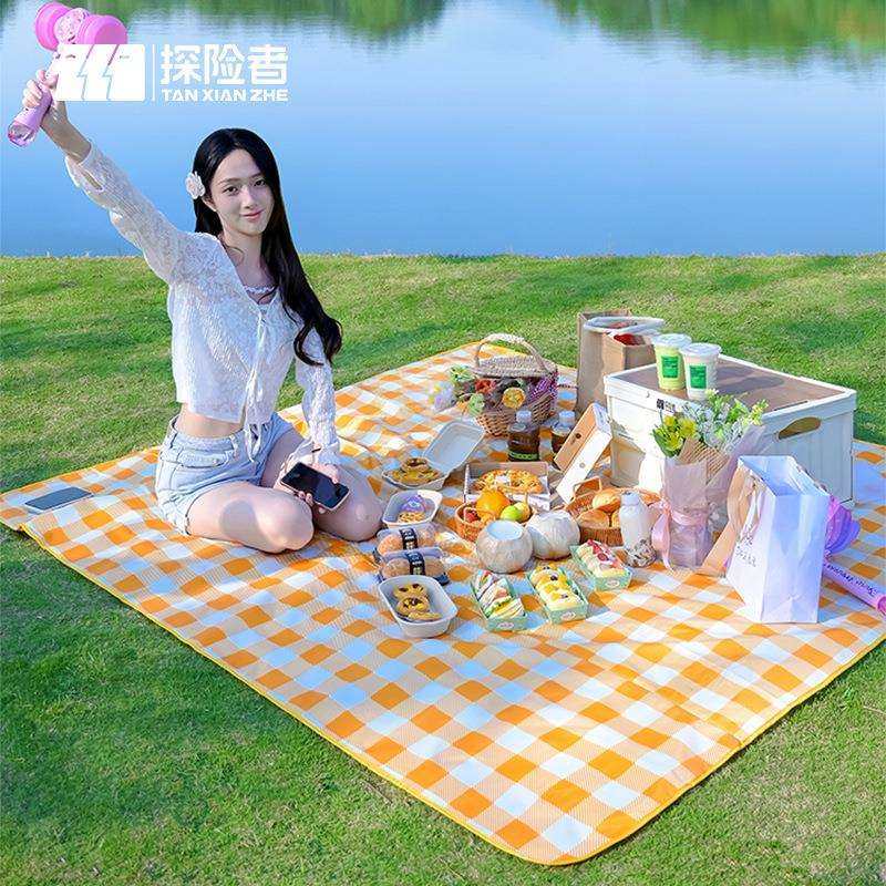 探险者植绒野餐垫户外防潮野餐垫厂家加厚儿童爬行野餐垫,模玩/动漫/周边/娃圈三坑/桌游,模型制作工具/辅料耗材,淘宝优惠券,粉丝福利购,淘宝优惠卷