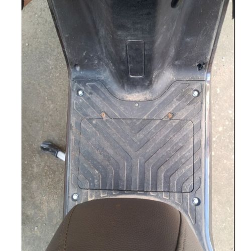 适用大牛N7电动车脚垫仿小牛九羊奇石大牛N7防水脚踏垫防晒座套