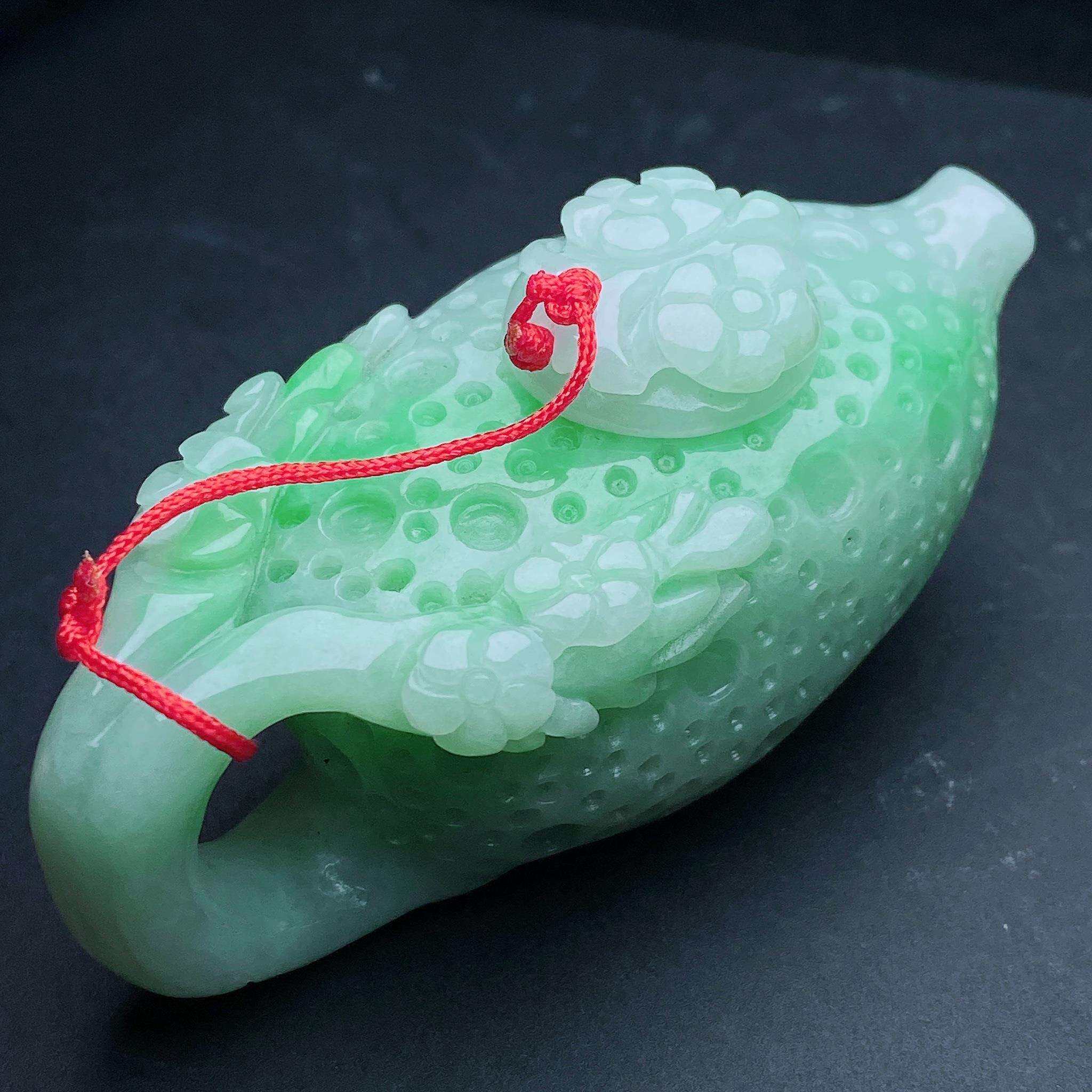 缅甸天然翡翠a货果绿底茶壶手玩件摆件xqmj，卡67.2-29-32.1mm