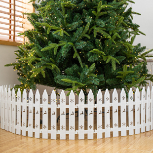 耶诞节耶诞树下装饰品围栏白色雪花塑料室内场景布置摆件围条栅栏