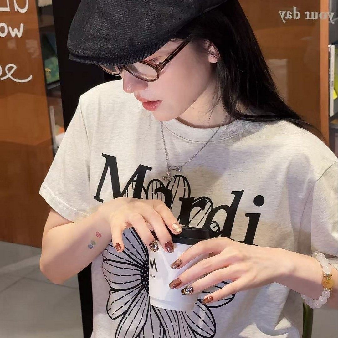 兔哥“榛果可可”【施家全华】高级感菱格纹气质显白美甲穿戴甲,彩妆/香水/美妆工具,穿戴甲/甲片,淘宝优惠券,粉丝福利购,淘宝优惠卷