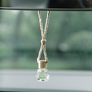 白兰花黄角兰味汽车香水车补充液车载玉兰车用香薰出风口车内挂件