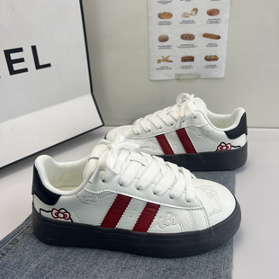 厚底百搭德训小白鞋女2026新款春季小众复古皮面增高运动休闲板鞋