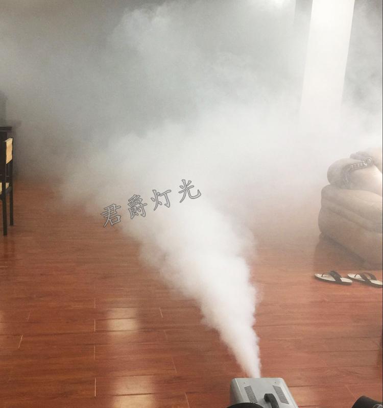 舞台灯1烟雾机 遥控恒温光500w喷雾机 婚庆烟雾机1500瓦烟机设备