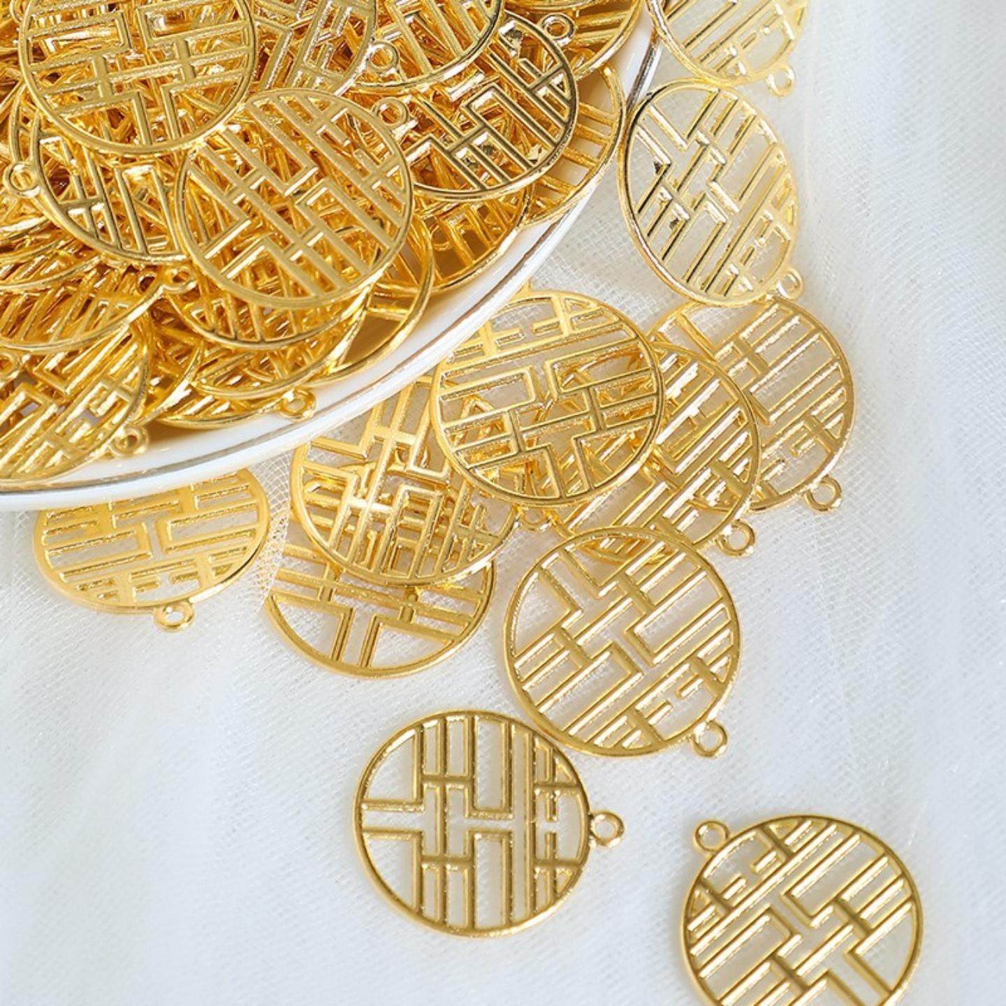 方形圆形金属喜字婚礼吊坠小挂件糖盒配件结婚喜糖盒双喜挂饰,节庆用品/礼品,糖盒/糖盒配件,淘宝优惠券,粉丝福利购,淘宝优惠卷