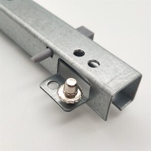 托底轨道隐藏式导轨抽屉滑轨缓冲半拉出路轨滑轮包邮底托床头柜门