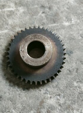 机床配件上海二机C6150/C6150A车床6041齿轮Z39/M2内孔22/ L30