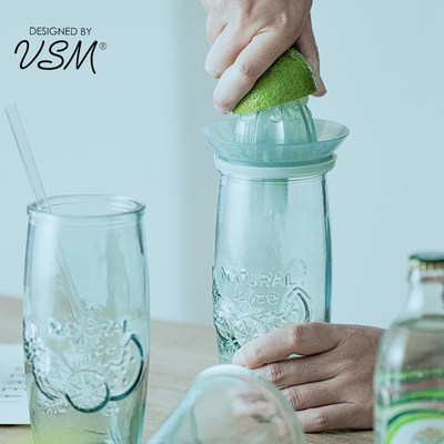 手动榨汁器西班牙进口柠檬橙子果汁橙汁压汁挤压器吸管饮料玻璃杯