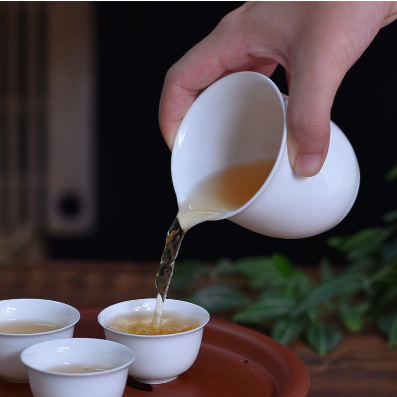 潮州正宗骨瓷公道杯薄透陶瓷分茶器茶具配件公杯单个公道杯公平杯