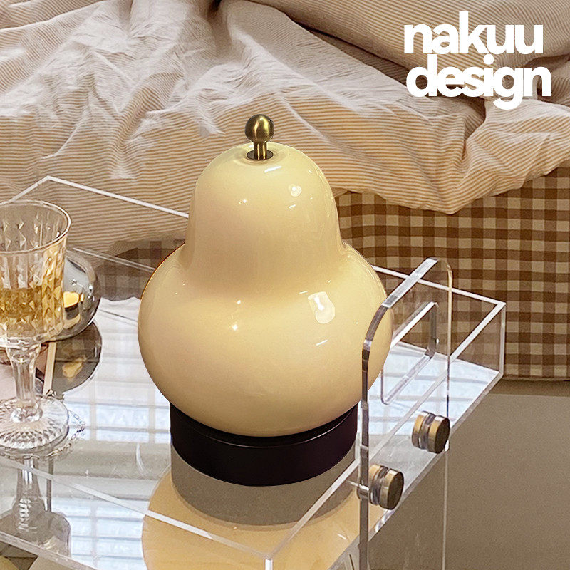 中古法式奶油梨子台灯卧室床头书房客厅充电触摸便携氛围感小夜灯