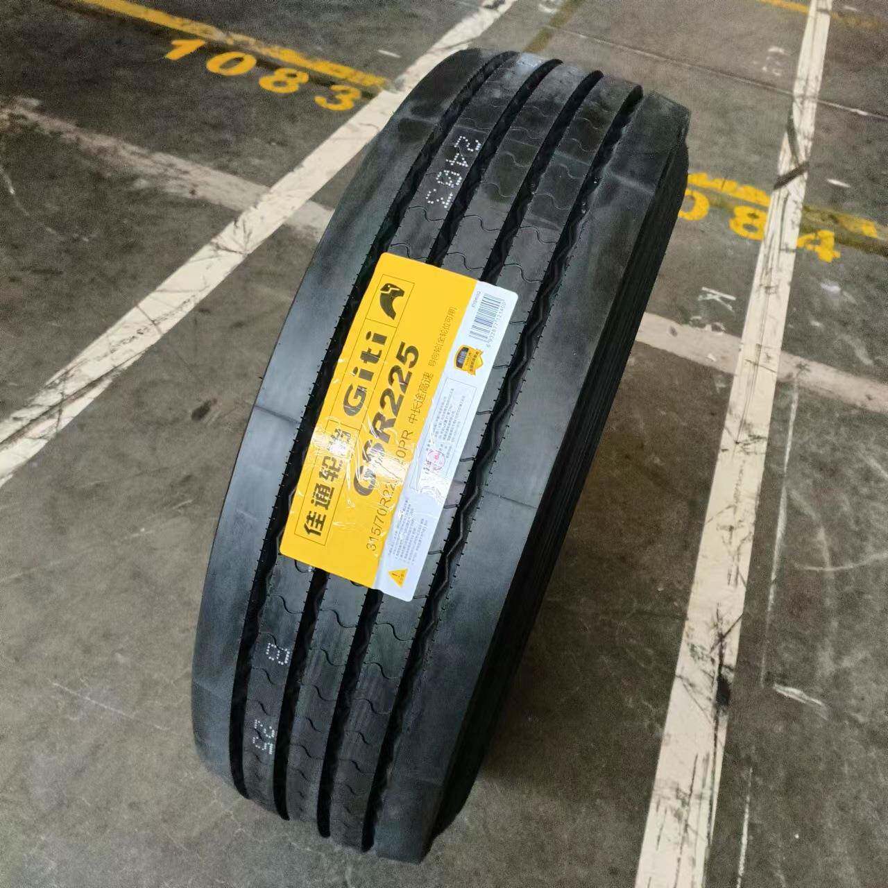 佳通轮胎Giti花纹GSR225 11R22.5 货运 卡客车钢丝真空轮胎