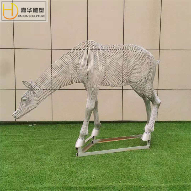 镂空鹿雕塑不锈钢发光金属小鹿户外广场铁艺梅花鹿草坪景观摆件