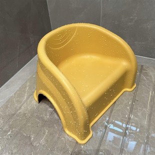 MOMO儿童小凳子塑料加厚防滑幼儿园卡通靠背椅宝宝餐椅