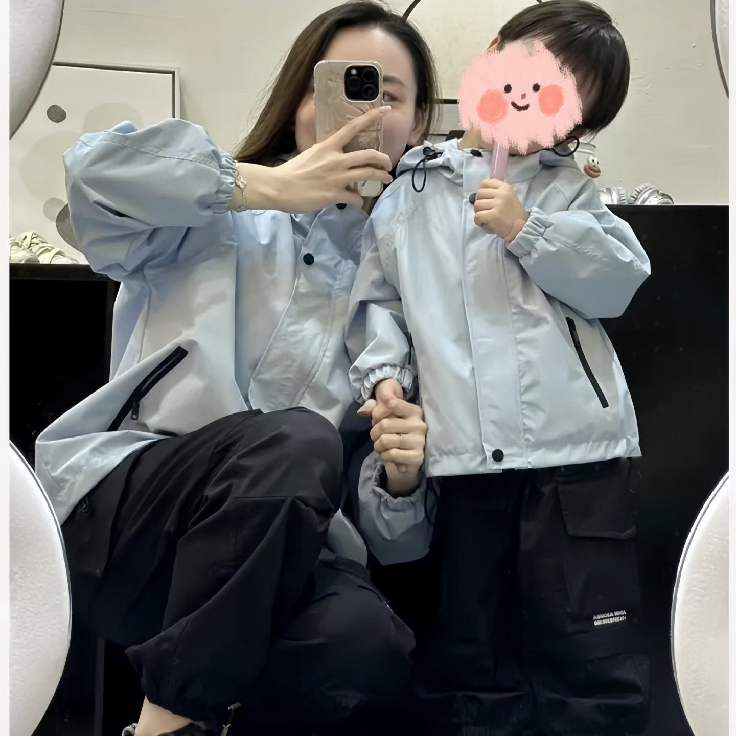 2026新款亲子秋季韩版时尚潮流男女童纯色简约连帽防风冲锋衣外套