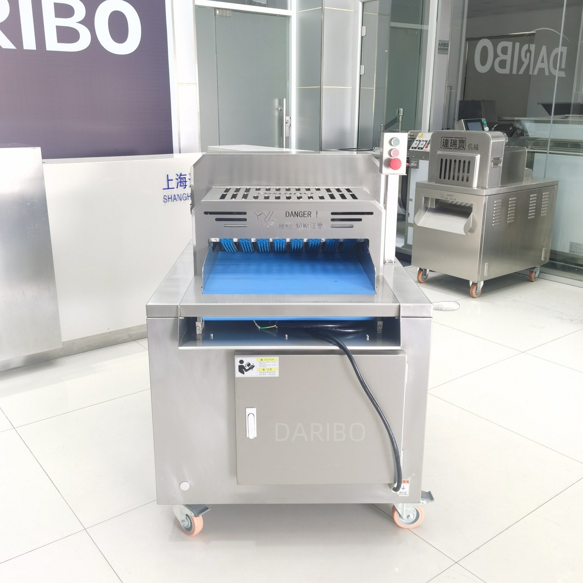 Y达瑞宝商用不锈钢切丁机剁块机 猪肋排巴沙鱼冷冻肉类带骨切块机,工业油品/胶粘/化学/实验室用品,其他实验器材,淘宝优惠券,粉丝福利购,淘宝优惠卷