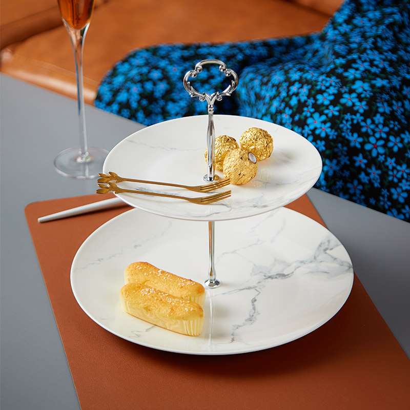 糖果盘欧式双三层水果盘客厅陶瓷现代创意干果盘家用下午茶点心架