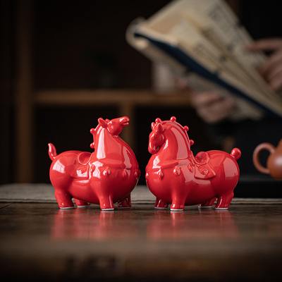 陶瓷马到成功摆件创意招财唐马家居客厅办公室桌面装饰品开业礼品