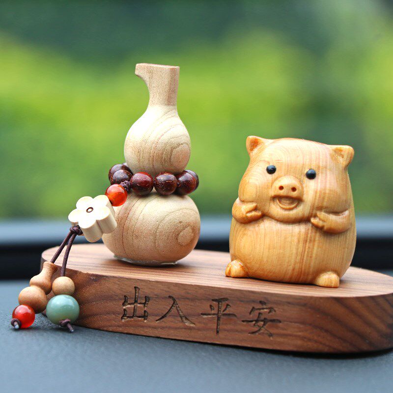 天然桃木葫芦汽车摆件出入平安可爱萌猪十二生肖车载中控台装饰品