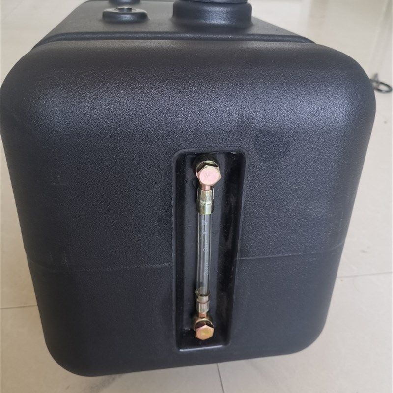 拖拉装改装滚塑油塑农用车加机箱料油箱