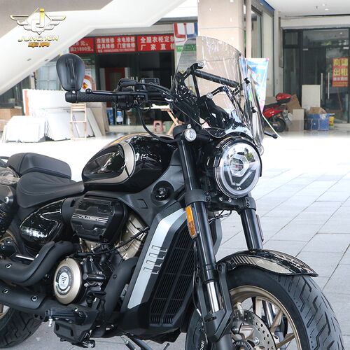 适用隆鑫无极CU250前挡风板风挡玻璃导流罩装饰板LX250-22改装件