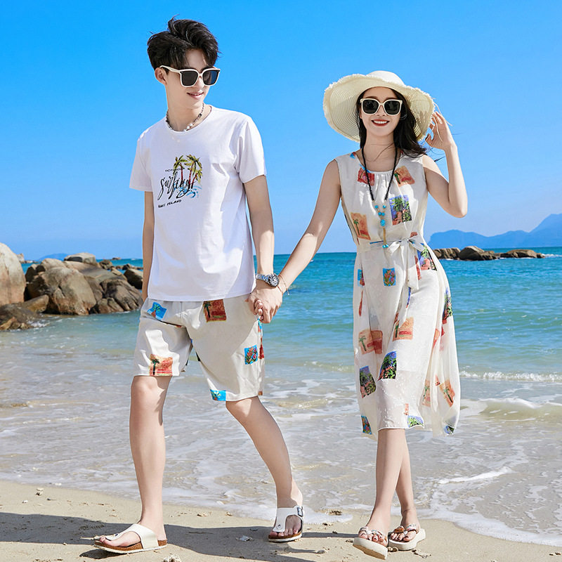 2026新款海边度假亲子装一家三口沙滩裙母女装高端洋气雪纺连衣裙