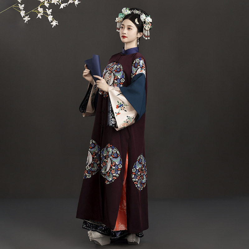 2026新款逃出大英博物馆复刻版清汉女重工刺绣对襟长衫清代服饰非