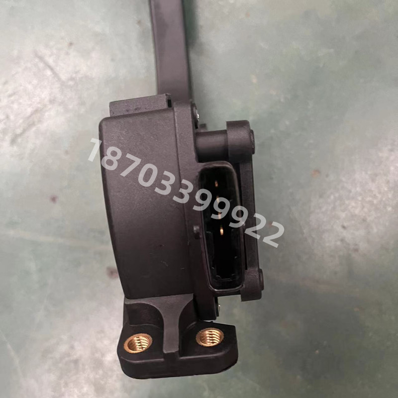 适用于丽驰e9v5富油新途锐嘉瑞e7电板车油门踏动加速器电子路门踏
