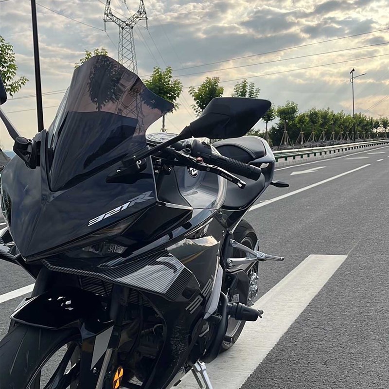 适用于凯越321装R风挡 竞技前挡风 改R加款高风挡玻璃镜片