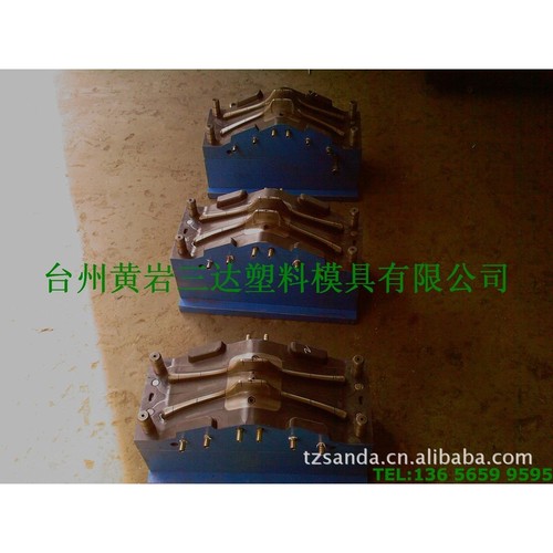 衣架模具制造厂 模具设计 模具加工开模 注塑 欢迎来图来样定制