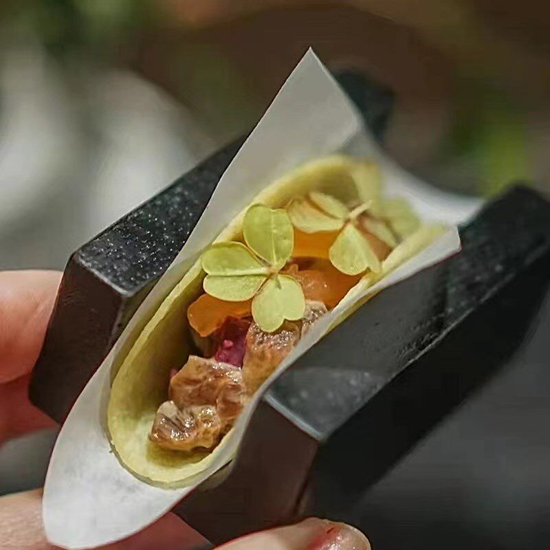 法式餐厅创意分子料理U形木碟西餐位上卷饼点心器皿摆盘糕点托盘