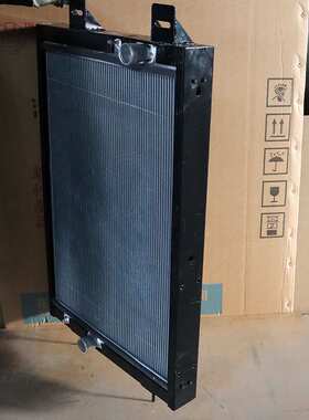 客车挖机散热器水箱海格客车13E01-13001A13YL1-01010-A1 冷却器
