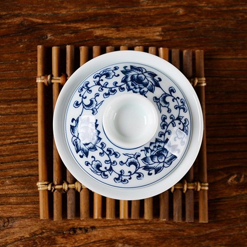 青花瓷盖碗陶瓷功夫茶具三才碗泡茶碗冲茶器古韵白瓷釉下彩盖碗