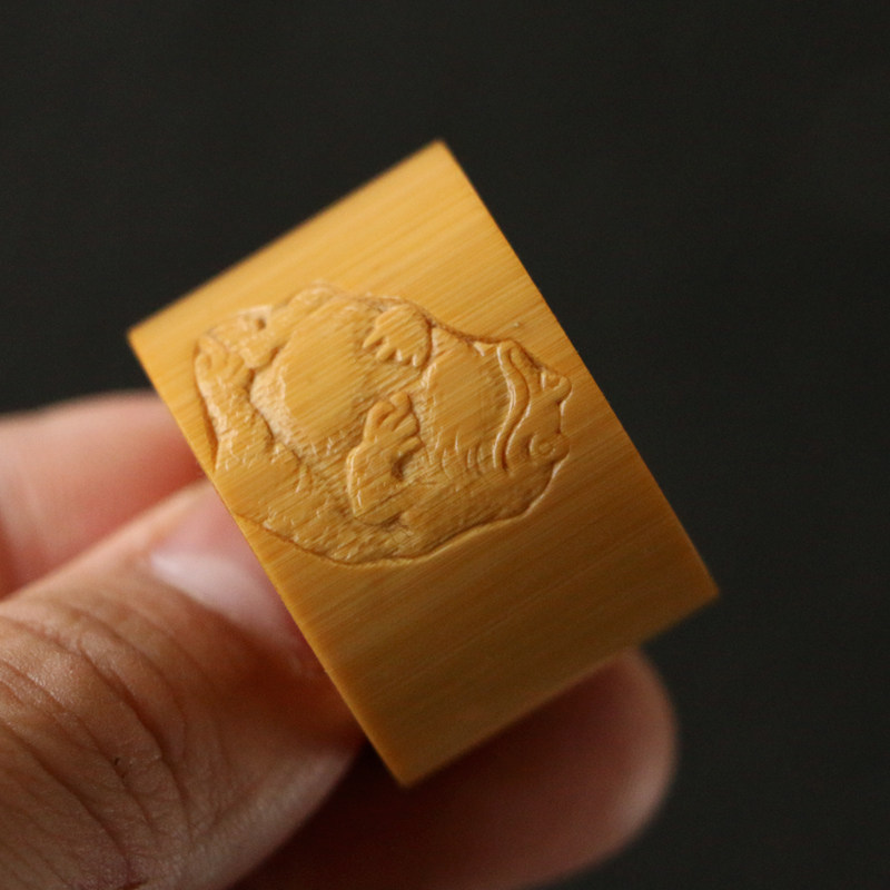 精品名家三舍纯手工精工浅浮雕逍遥金蟾老玉竹扳指竹雕竹指环