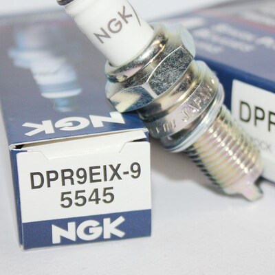 NGK铱金火花塞DPR9EIX-9适用凯旋1200 900 885 DR9EA DPR9EA-9