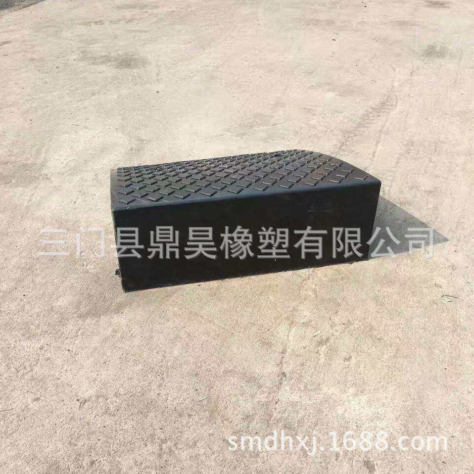 18公分高路沿坡斜坡垫上坡垫路沿垫台阶垫减震胶防滑上坡减震垫