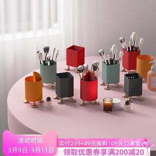 9WOR 猫爪化妆刷收纳桶桌面收纳盒眉笔美妆刷收纳筒笔筒卧室