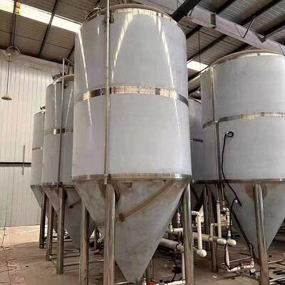工厂大容量不锈钢双层恒温发酵罐6吨10吨15吨精酿啤酒设