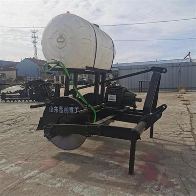 拖拉机带马路开槽机道路改建双锯片切缝机大水箱一次成型