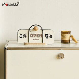 Mandelda家居客厅高级感创意摆件玄关电视柜钟表摆放式桌面装饰品