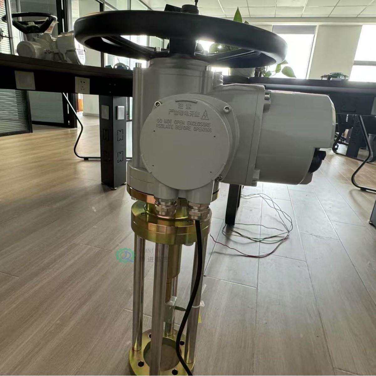 DZW60-24智能开关型电动执行器 开关控制型 液晶显开度 故障报警