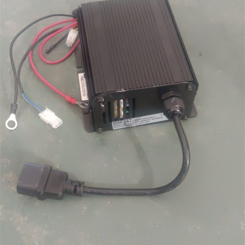 中力电动堆高车EST151EST152充电机24V10A