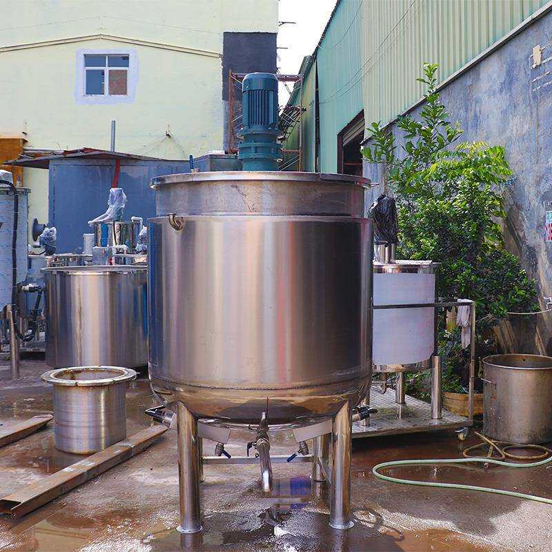 东莞清溪1000L立式化工液体混料罐 混合拌料桶 电加热混合搅拌机