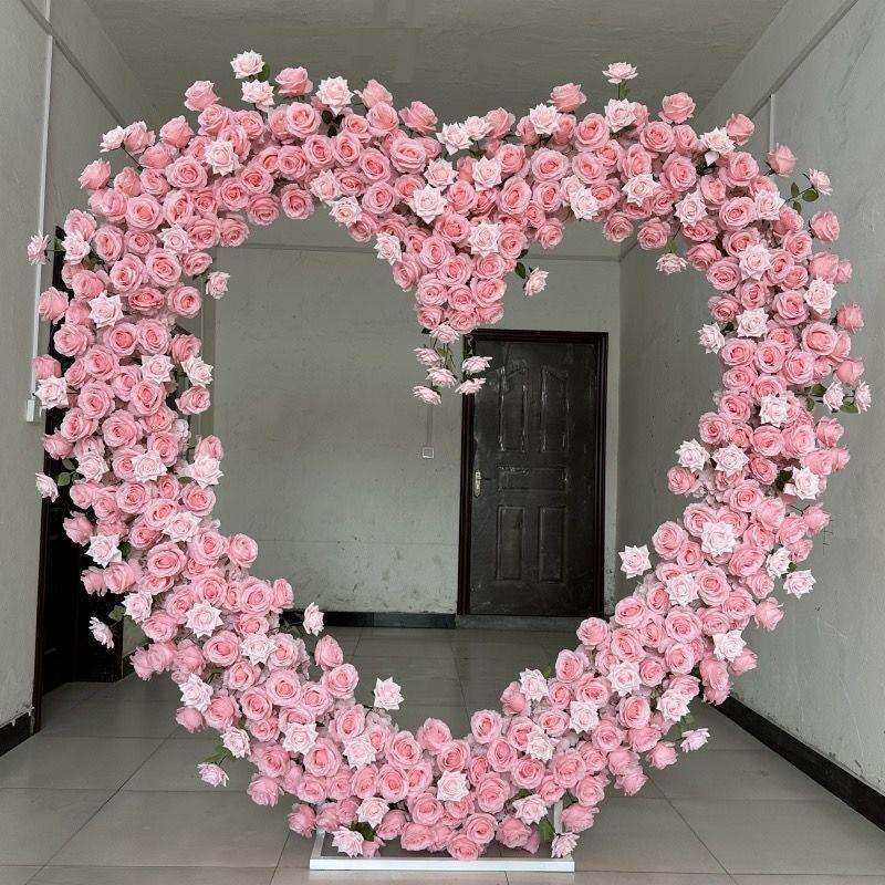 新款婚庆道具铁艺心形背景拱门布置架子创意婚礼摆件爱心网格