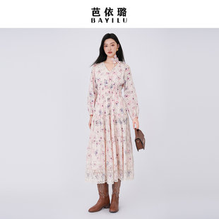 芭依璐连衣裙女2026春装新品长袖V领蕾丝花朵装饰拼接公主碎花裙